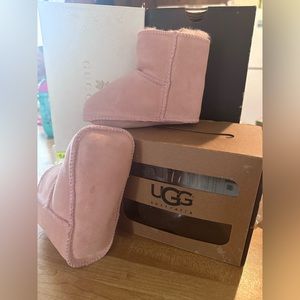 Ugg australia M